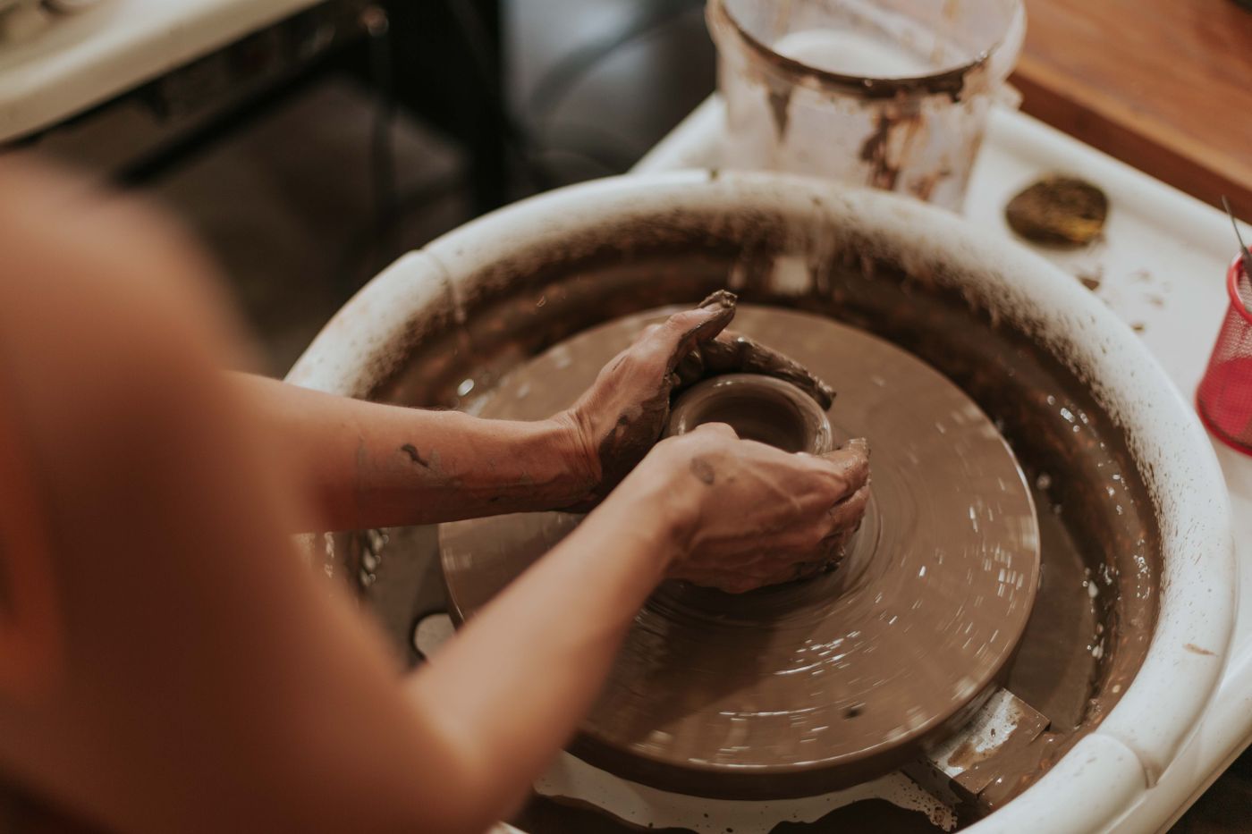 Shaping a bowl on the wheel over a multi-week course