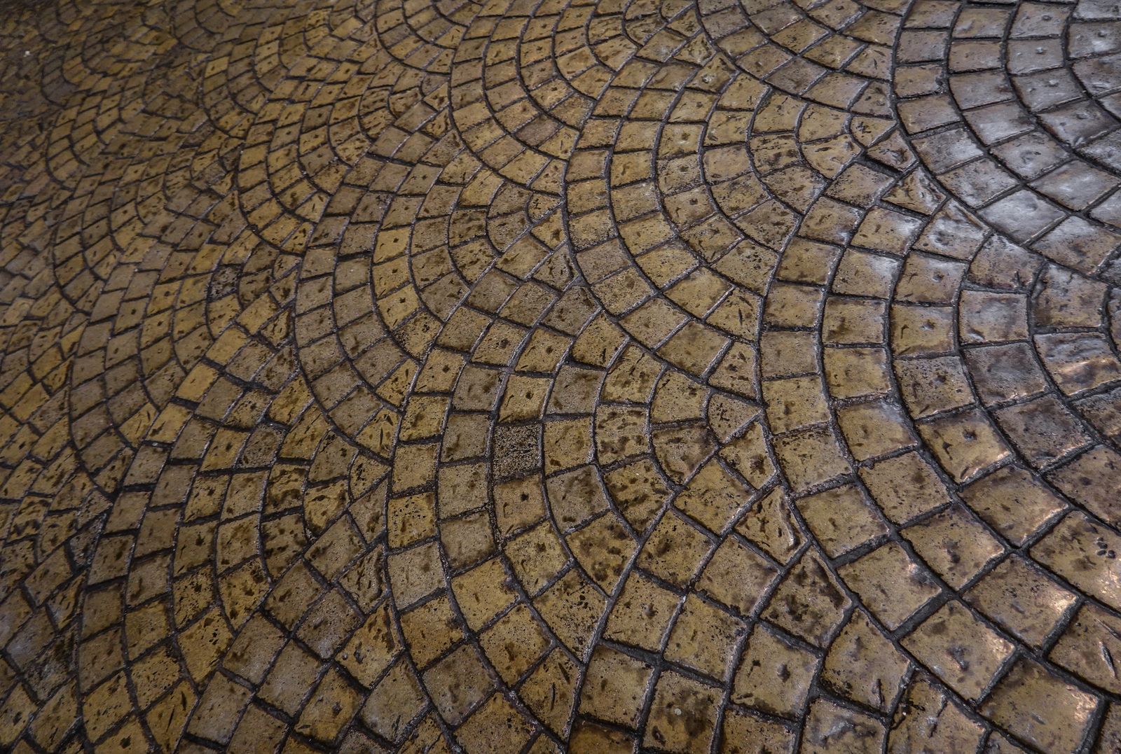 Cobblestone laid in a circular pattern