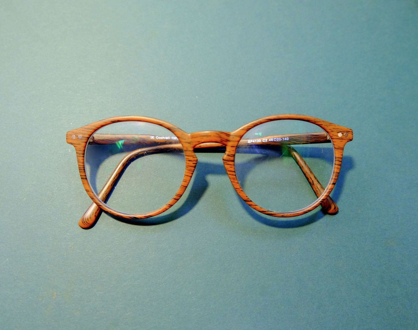 Warm wood-rim eyeglass frames